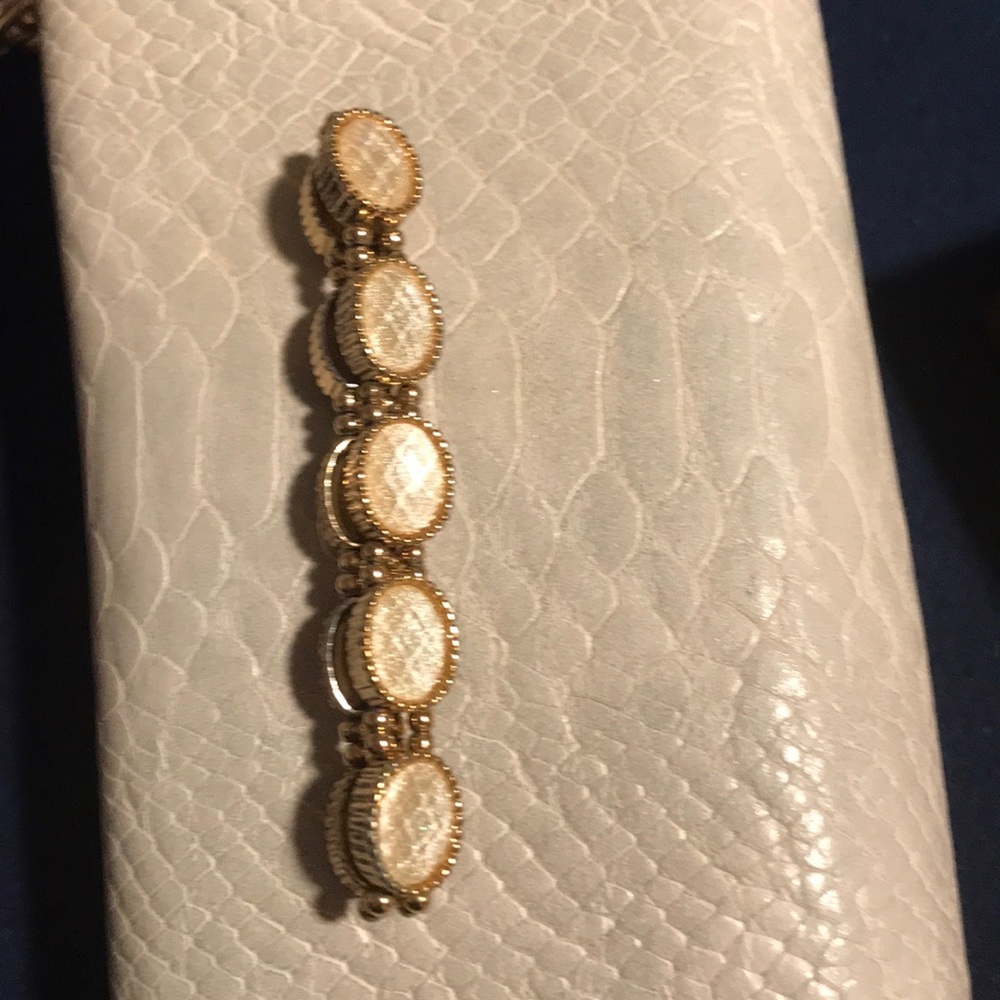 Gold bracelet
